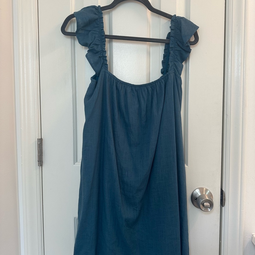 Lot of 3 Vestique dresses size M